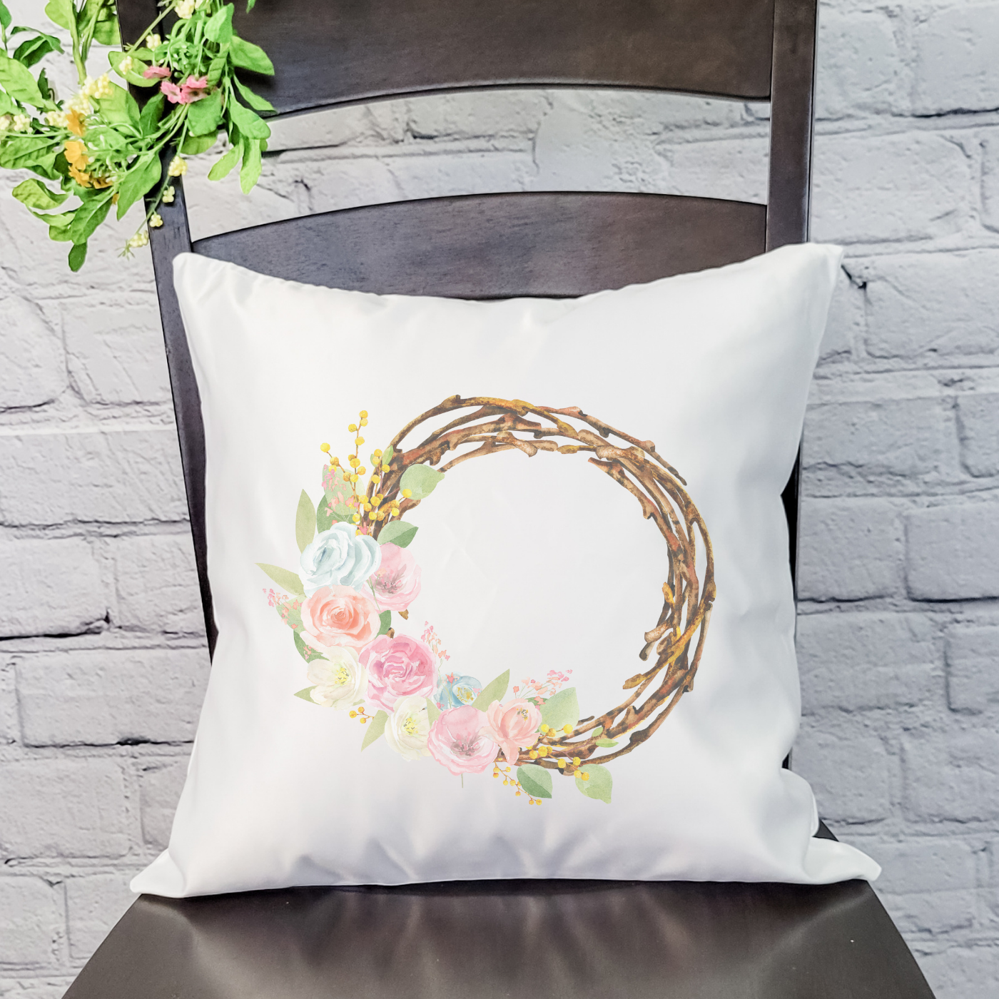 Grapevine Floral Wreath Pillow Cover